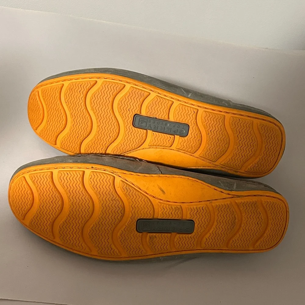 Sperry Men's Gray and Orange Loafers size 10.5‎